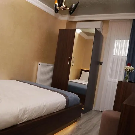 Hotel Taksim Heavenist Estambul